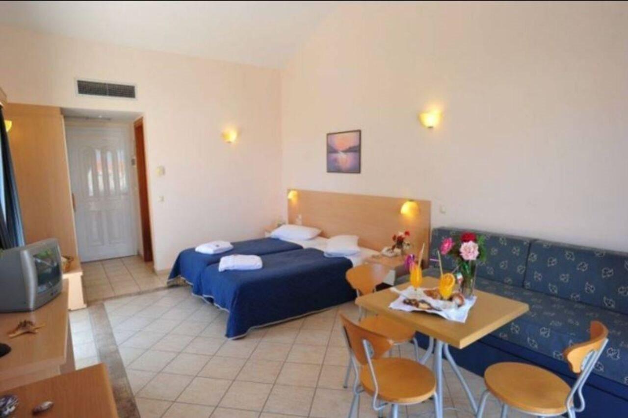 Thinalos Aparthotel Acharavi  Dış mekan fotoğraf