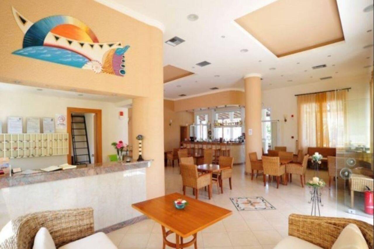 Thinalos Aparthotel Acharavi  Dış mekan fotoğraf