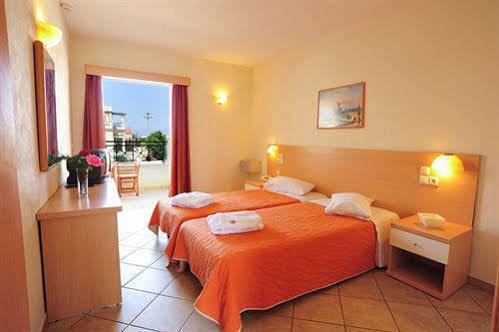 Thinalos Aparthotel Acharavi  Dış mekan fotoğraf