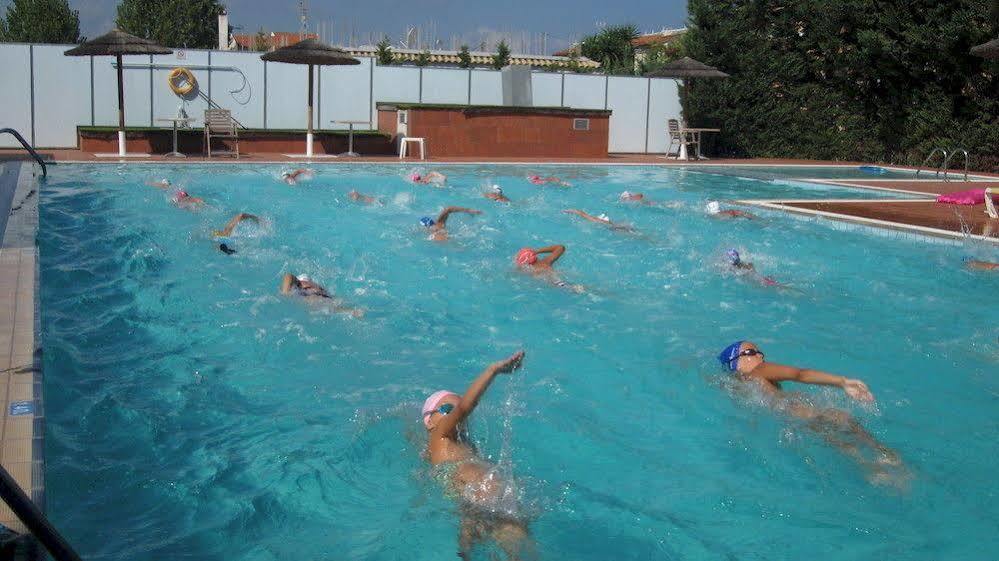 Thinalos Aparthotel Acharavi  Dış mekan fotoğraf
